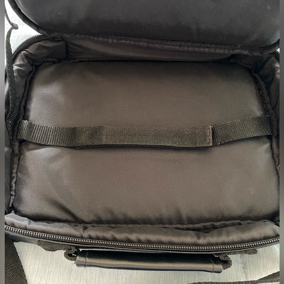 Deluxe iPad Bag/Carry Case - Picture 5 of 13